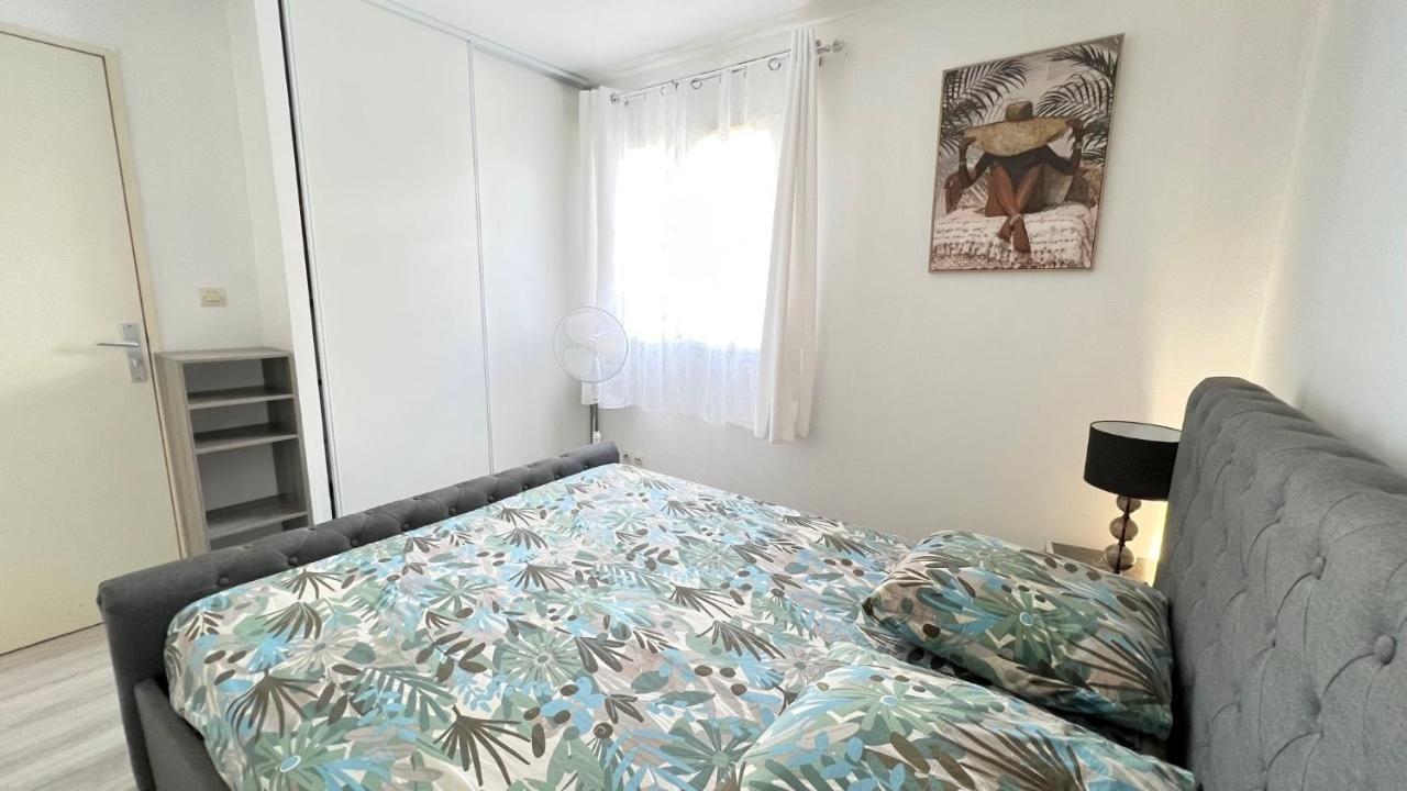 L'Eden Cocoon 3 Etoiles Proche Plage Saint Gilles Les Bains Exterior photo